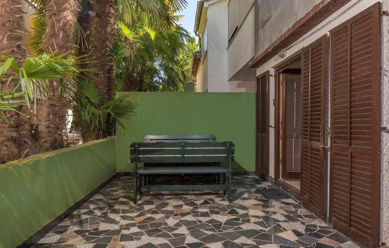 Bibaj Hotel Porec Guest house